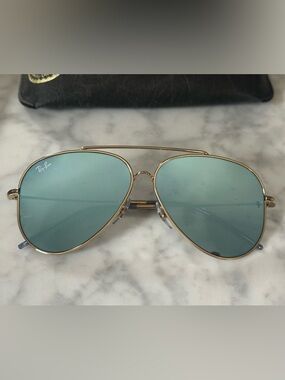 Ray-Ban Aviator Reverse Sunglasses Arista Gold Turquoise RBR0101S